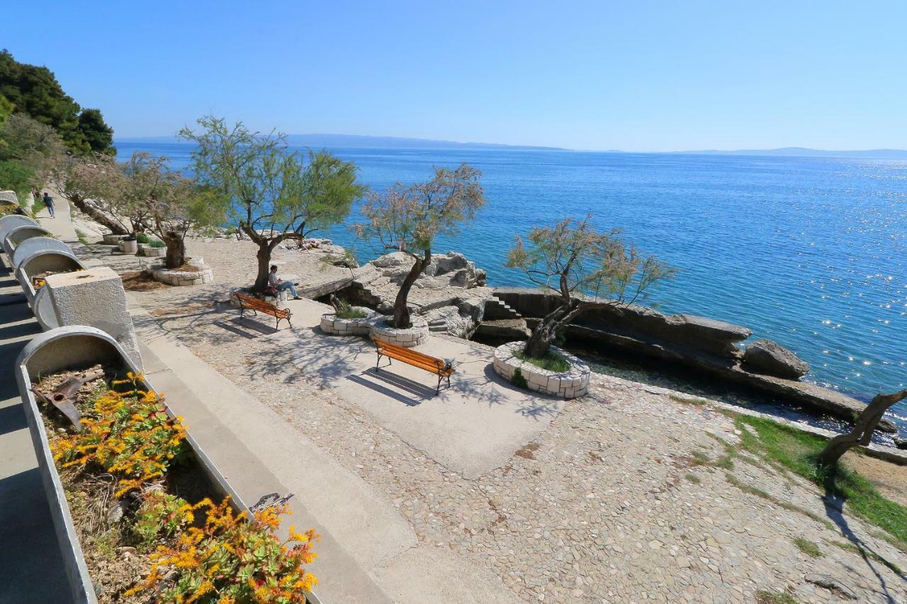 Apartment Lju On The Beach Сплит Екстериор снимка